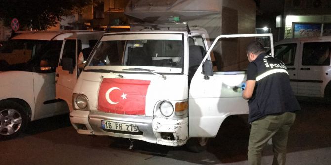 "Bomba Var" Diye Bağırıp Karakola Poşet Atan Şahıs Yakalandı