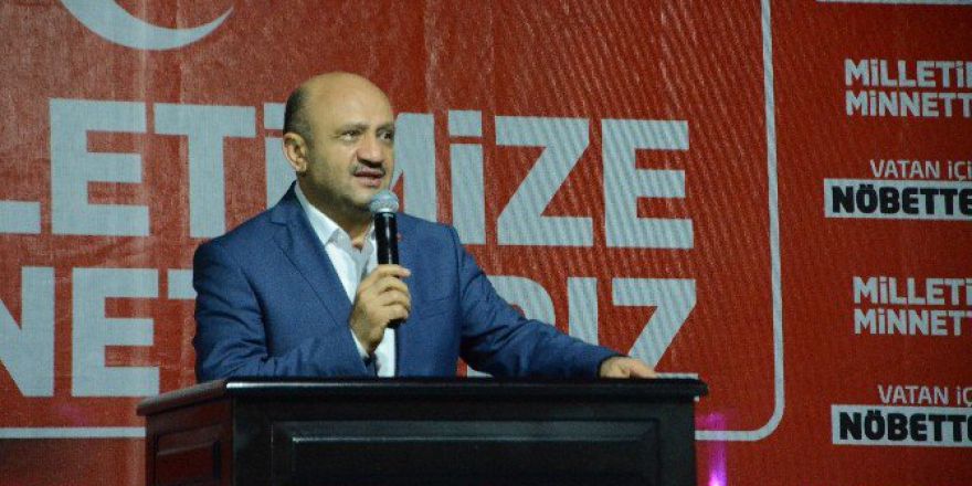 Demokrasi Nöbeti’nde Final Gecesine Milli Savunma Bakanı Işık Da Katıldı