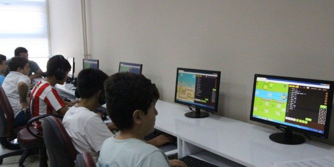 Kilis’te Gençlere Bilişim Semineri