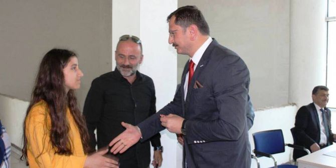 Teog Birincilerine Altın Ödülü