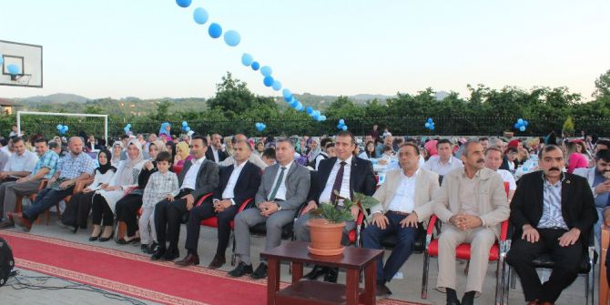 Ünye İmam Hatip Ortaokulunda Mezuniyet Heyecanı