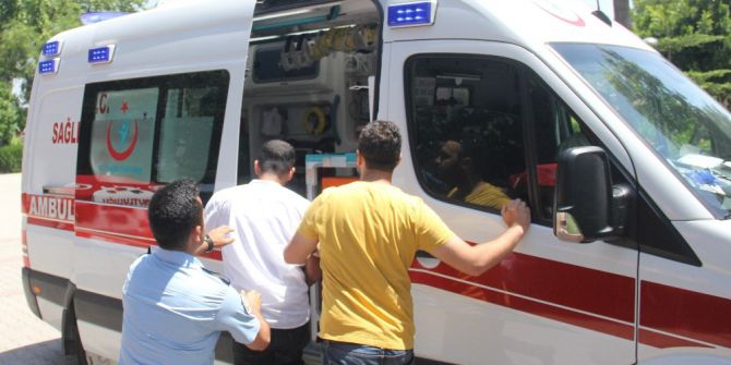 Cinsel İstismardan Gözaltına Alınan Zanlıya Ambulansta Linç Girişimi