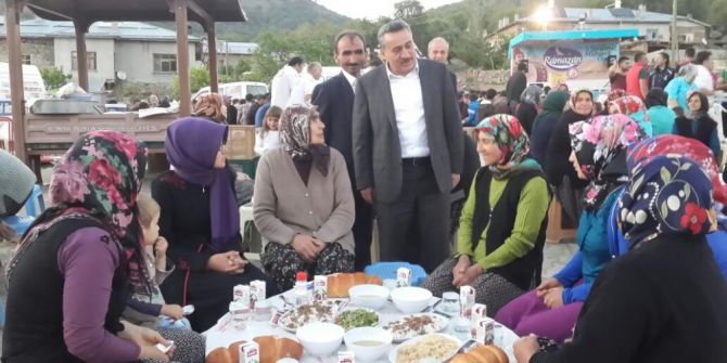 Seydişehir Belediyesinden Mesudiye Mahallesi Sakinlerine İftar Yemeği