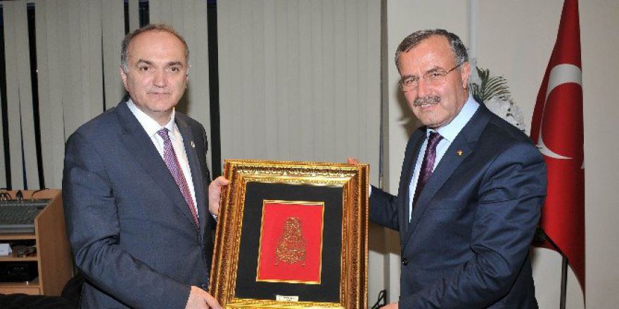 Bakan Özlü, Konyalı Sanayicilerle Buluştu