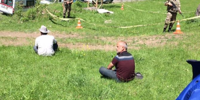 Elektrik Direğinin Dibinde Ölü Bulundu