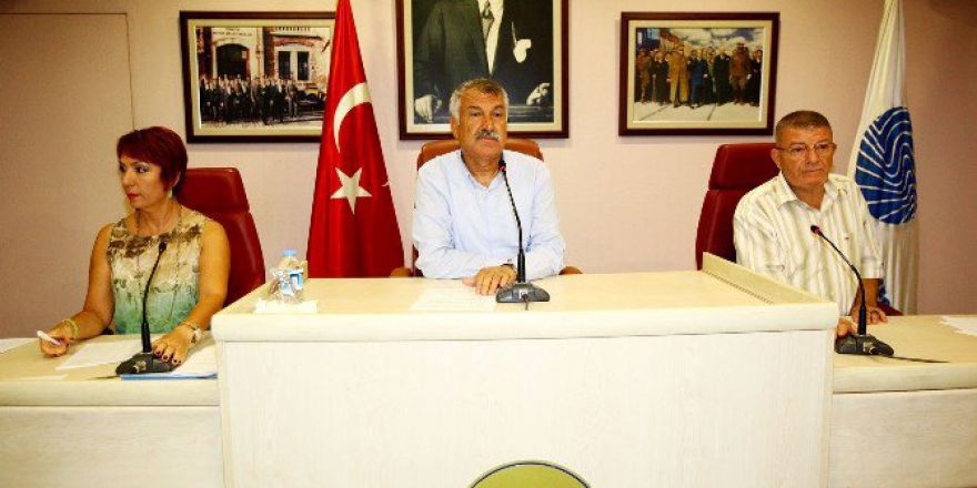 Adana’ya “Barış Ve Demokrasi” Meydanı