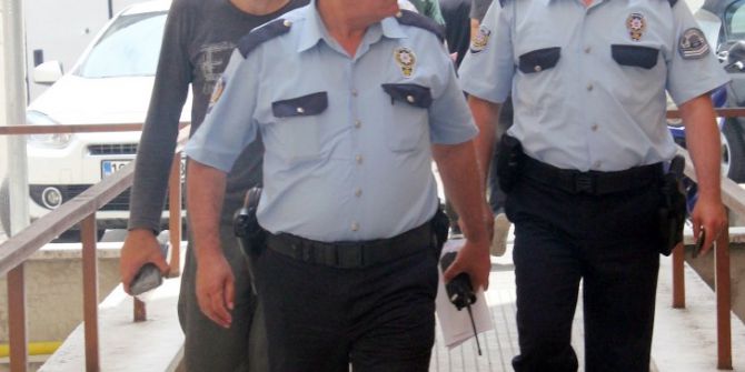 Evine Giren Hırsızı Bıçaklayan Şahıs Adliyeye Sevk Edildi