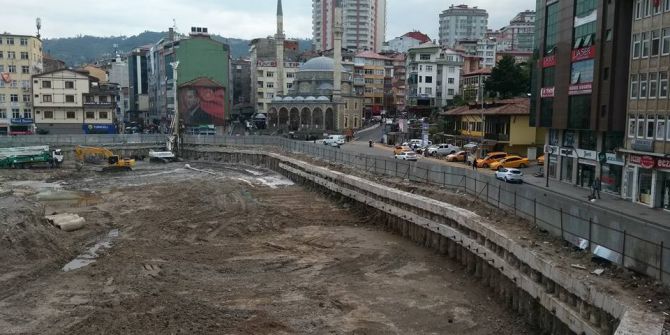 Rize’de Otopark İnşaatı Yeniden Başlıyor