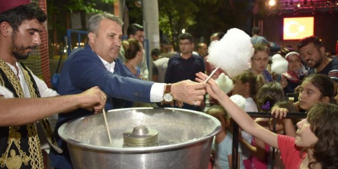 Yunusemre’de Ramazan Etkinliklerine Yoğun İlgi