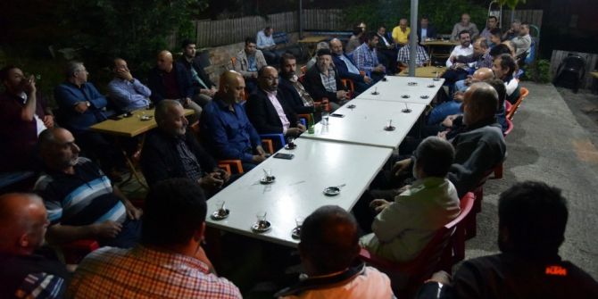 Başkan Üzülmez Ramazan Coşkusunu Kartepelilerle Paylaşıyor