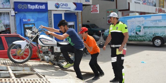 Niksar’da Motosiklet Uygulamaları Sıklaştırıldı