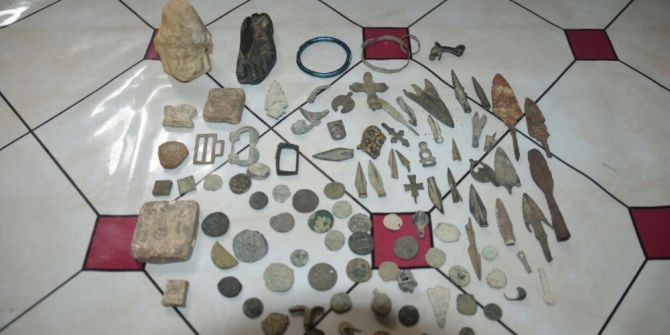 Jandarma’dan Tarihi Eser Ve Uyuşturucu Operasyonu