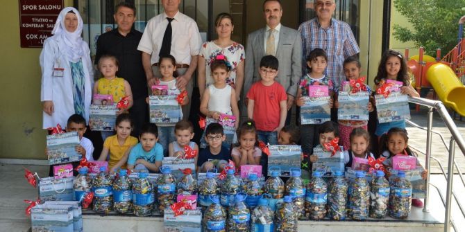 Çevreci Miniklere Büyük Alkış