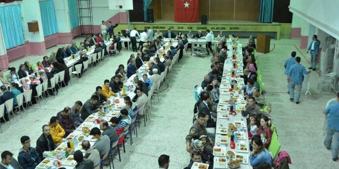 Refahiye’de Vatandaşlar İftarda Buluştu