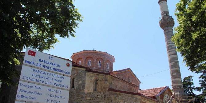 Ortahisar Fatih Camisi’nin Onarımı Sürüyor
