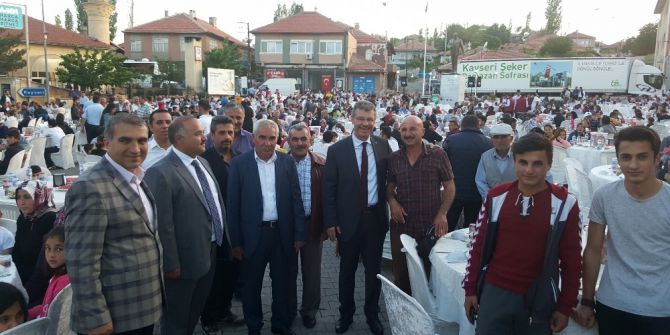 Kayseri Şeker’in Şeker Sofrası, Gemerek Cumhuriyet Meydanı’nda Kuruldu