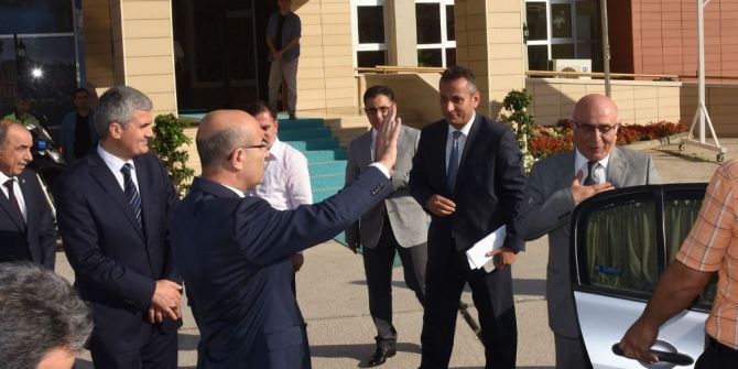 Emekliye Ayrılan Vali Yardımcısı Cengiz Horozoğlu’na Uğurlama