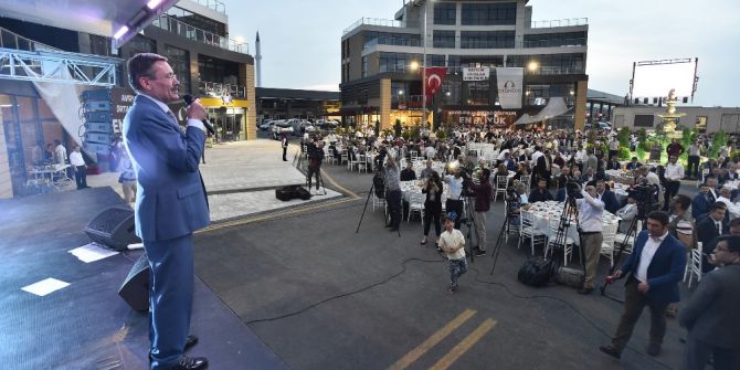 Gökçek, "Otonomi" Esnafının İftarına Katıldı