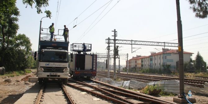 Akçaray Tramvay’da Tel Montajı Bitti