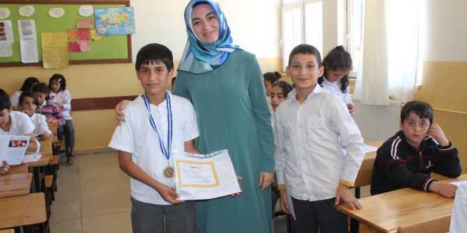 Siverek’te 80 Bin 135 Öğrenci Karne Aldı