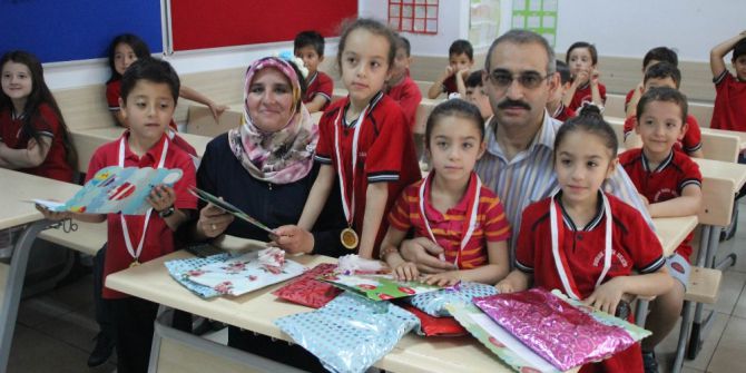 Dördüzlerin Karne Sevinci