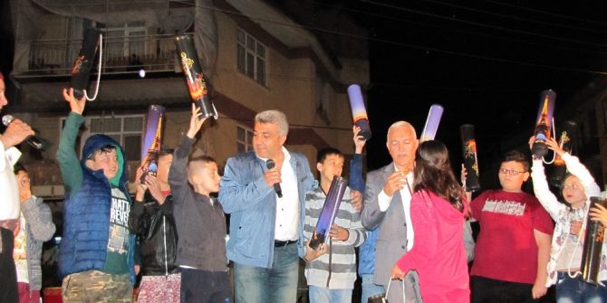 Hisarcık Belediyesinden Çocuklara Karne Hediyesi Satranç Takımı