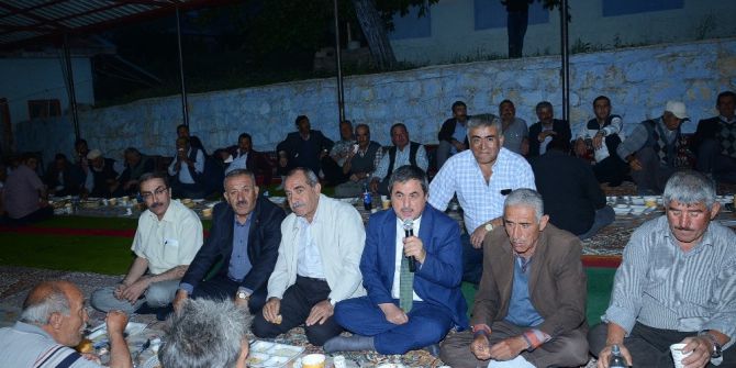 Güreş Ağasından Birlik İftarı