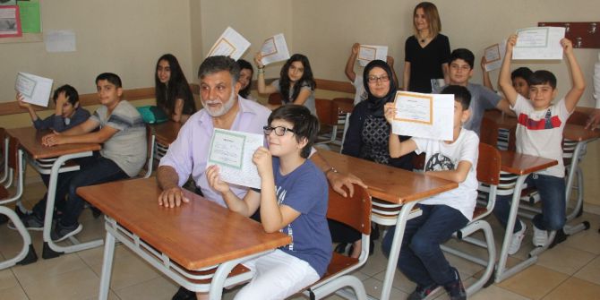 En Acı Karne Töreni