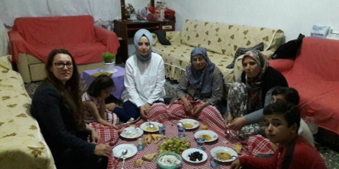 Karadağ’dan Çat Kapı Ziyaretler