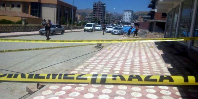 Kozluk’ta Bir Şahıs Etrafı Taradı: 1 Ağır Yaralı