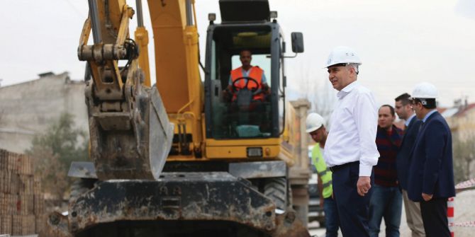 Büyükşehir Sarayköy’ün Alt Yapısını Yeniliyor