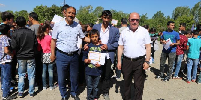 Teog Birincisi Özçelik Ödüllendirildi