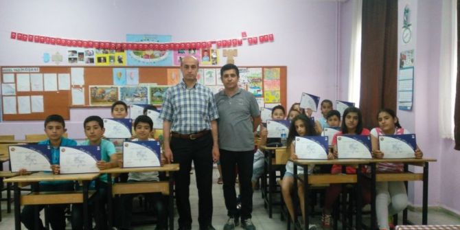 Adıyaman’da Öğrencilere Model Uçak Kursu