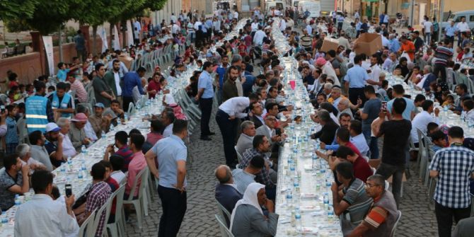 Büyükşehir Ceylanpınar’da İftar Programı Düzenledi