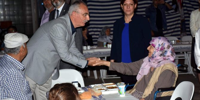 İncirliovalılar İftarda Bir Araya Geliyor