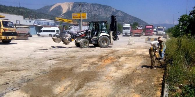 Vezirhan Yeni Sanayi Sitesi’nde Üst Yapı Çalışmaları Devam Ediyor