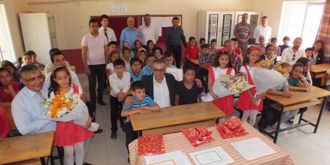 Kaymakam Şimşek’ten Kız Öğrencilere “Okuyun” Nasihati