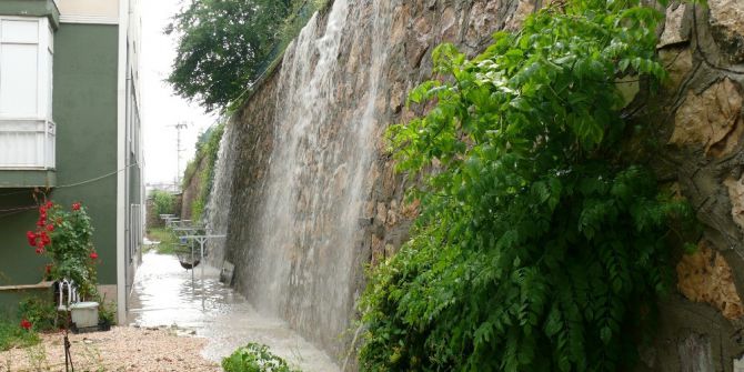 Sağanak Yağış Yüzünden 5 Gün İçinde 3’üncü Kez Aynı Evi Su Bastı