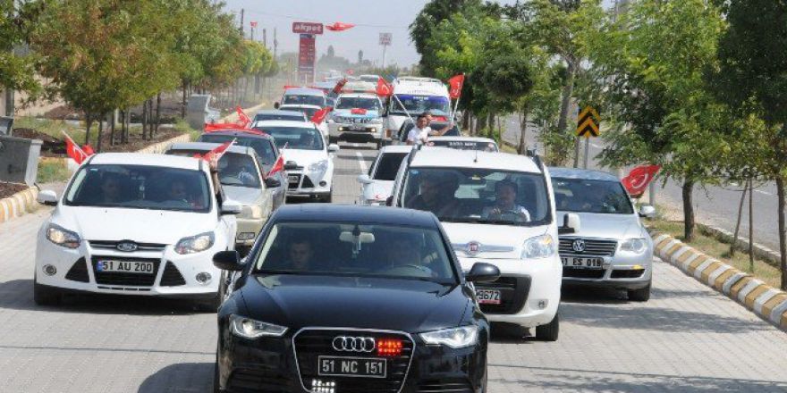 200 Araçlık Konvoyla Şehidimizin Baba Ocağına Ziyaret