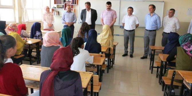 Akçakale’de Karne Sevinci