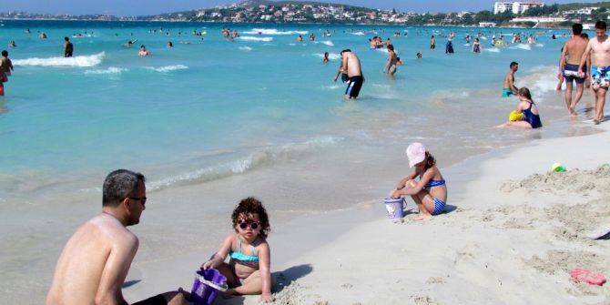 Turizmcilere Göre Çeşme 20 Yılın En Kötü Sezonunu Yaşıyor