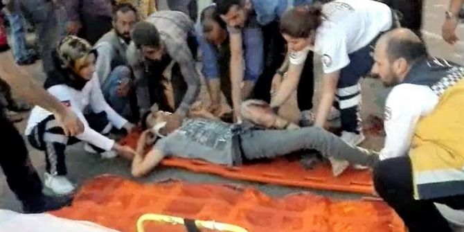 Vince Çarpan Motosikletli Ağır Yaralandı