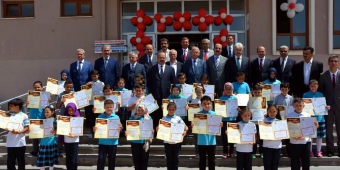 Konya’da 441 Bin 366 Öğrenci Karne Heyecanı Yaşadı