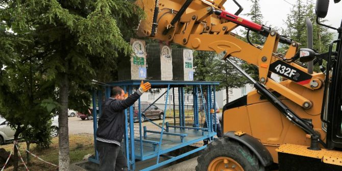 Çöp Konteynerleri Yer Altına İnmeye Devam Ediyor