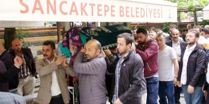 Minibüs Kazasında Hayatını Kaybeden Küçük Elif Nur Son Yolcuğuna Uğurlandı