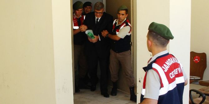 Sevgilisini Öldürüp Maç İzlemeye Gitmiş