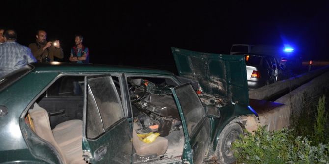 Sivas’ta Trafik Kazası: 3 Yaralı