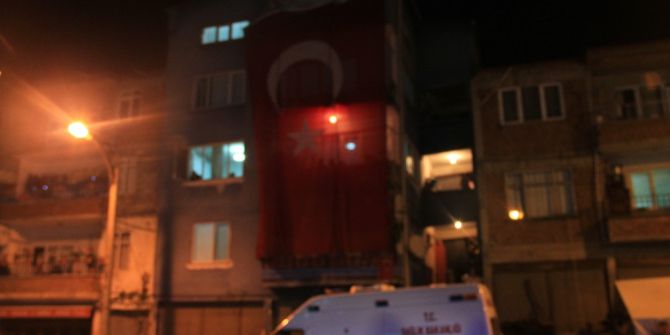 Şırnak Şehidinin Evine Dev Türk Bayrağı Asıldı.