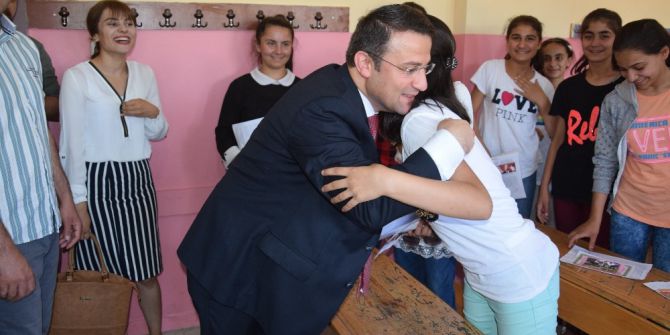 Lösemili Gülistan’ın Karne Heyecanı