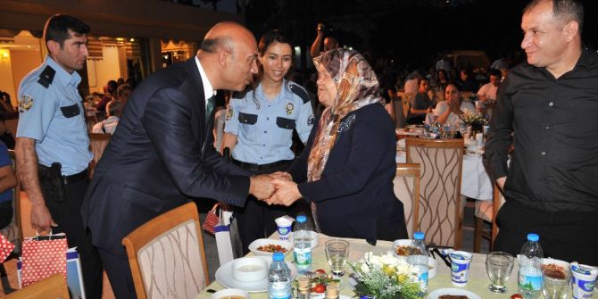 Polisevinde Şehit Ve Gazi Aileleri Onuruna İftar Yemeği Düzenlendi